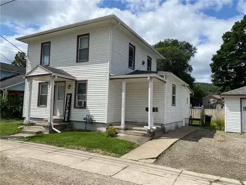 12 S Elm St, Canisteo, NY 14823