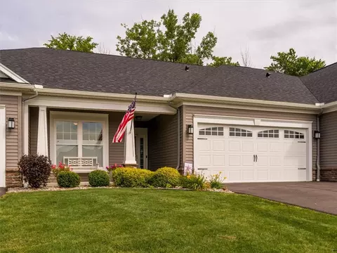941 Pathway Ln, Webster, NY 14580