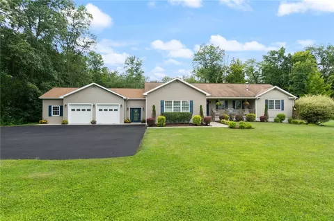 934 Caroline Rd, Junius, NY 13165