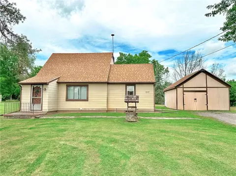 5537 Horseshoe Lake Rd, Batavia, NY 14020