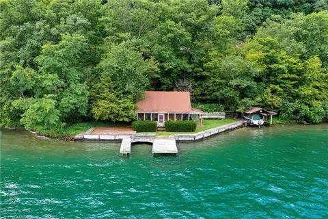 9816 W Lake Rd, Urbana, NY 14840