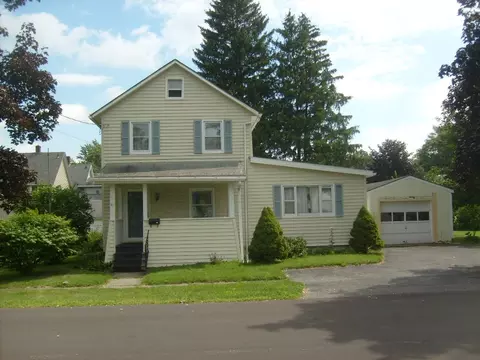 46 Kensington Ave, Auburn, NY 13021