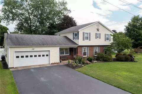 204 3rd Ave, Wayland, NY 14572