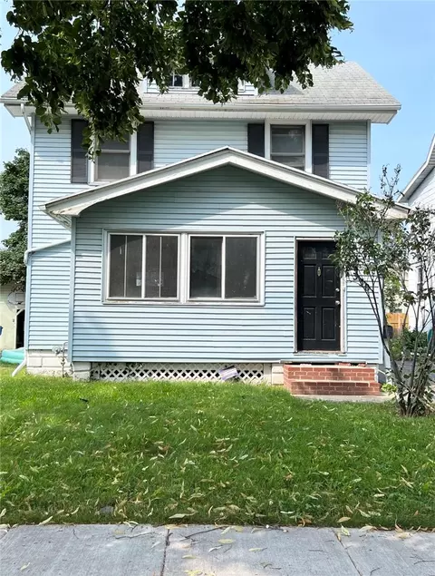 330 Knickerbocker Ave, Rochester, NY 14615