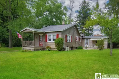 48 W Chadakoin St, Ellicott, NY 14720