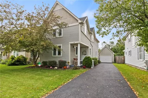 91 Schilling Ln, Brighton, NY 14620