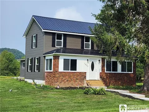 1825 Chipmonk Rd, Carrollton, NY 14706