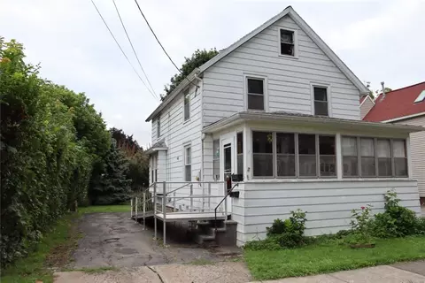 18 Camden St, Rochester, NY 14612