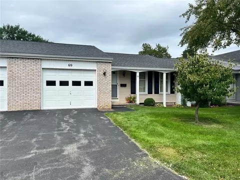 69 Springwood Dr, Webster, NY 14580