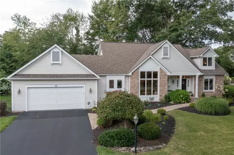 33 Mount View Cres, Webster, NY 14580