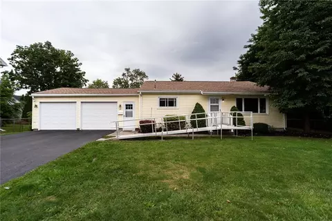 20 Warren St, Batavia, NY 14020