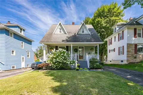 28 Deland Park B, Perinton, NY 14450