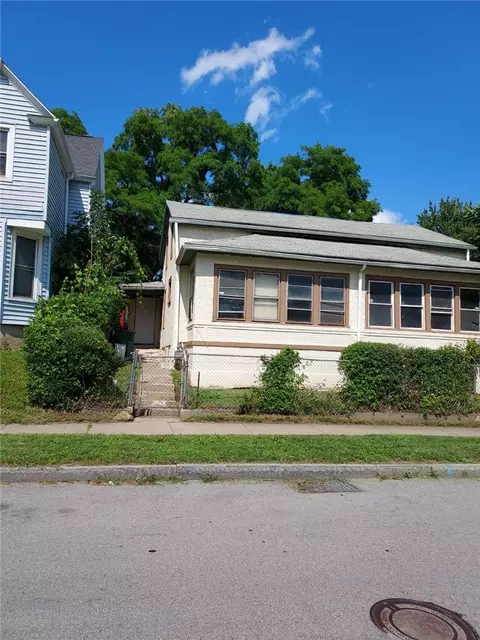66 Weld St, Rochester, NY 14605