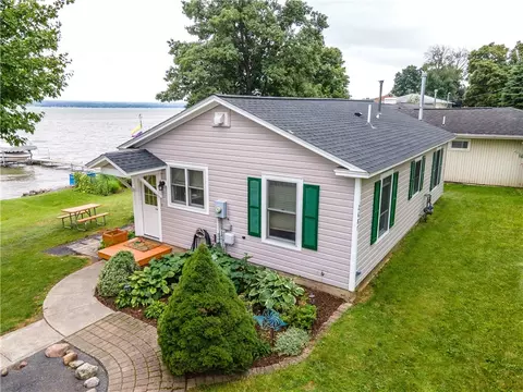 2687 Lower Lake Rd, Seneca Falls, NY 13148