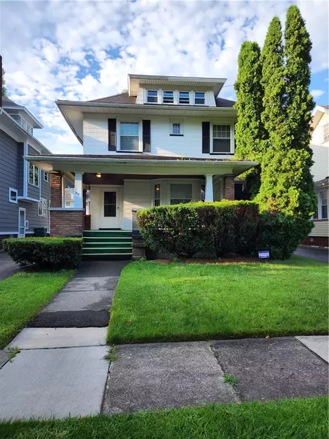 49 Roxborough Rd, Rochester, NY 14619