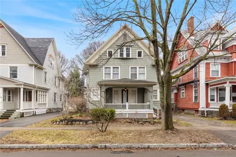 161 Dartmouth St, Rochester, NY 14607