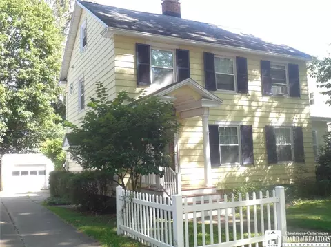 17 Clyde Ave, Jamestown, NY 14701