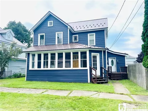 11 Maple St, Ellicott, NY 14720