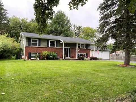 95 Hollybrook Rd, Sweden, NY 14420