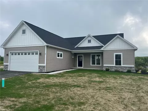 92 Steeplechase, Geneseo, NY 14454