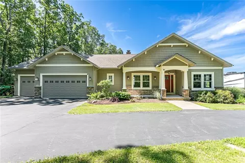 4505 Middle Cheshire Rd, Canandaigua, NY 14424