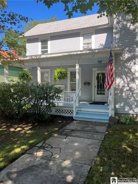 77 S Portage St, Westfield, NY 14787