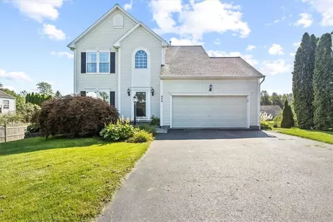 646 Smugglers Cv, Macedon, NY 14502