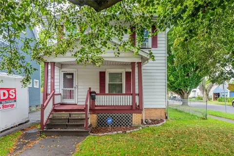 435 Fernwood Ave, Rochester, NY 14609