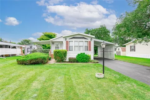 1039 Volkman Dr #190, Victor, NY 14564