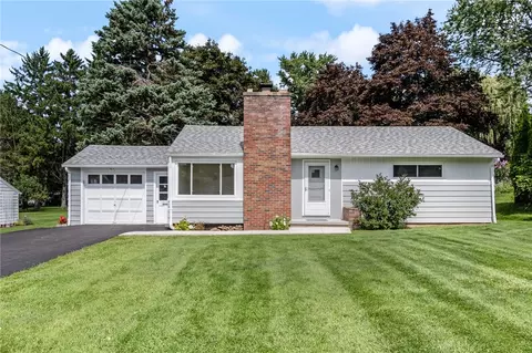 83 Rossman Dr, Webster, NY 14580