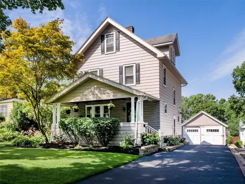 28 Miles Ave, Perinton, NY 14450