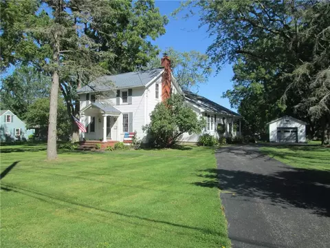 11 Crossett Rd, Geneseo, NY 14454