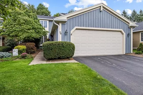 54 Creek Rdg #PVT, Pittsford, NY 14534