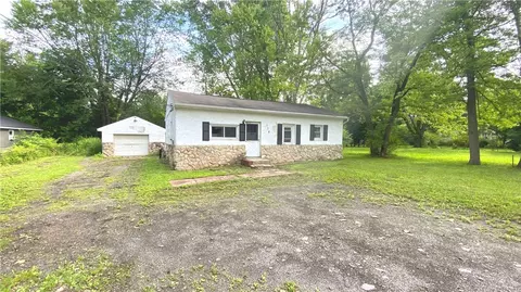 114 Names Rd, Chili, NY 14623