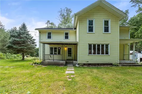 2129 East St, Newark, NY 14513