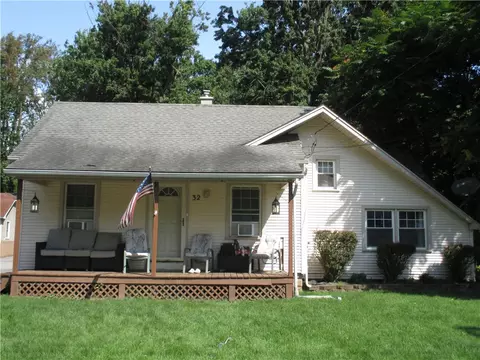 32 Chestnut Ridge Rd, Chili, NY 14624