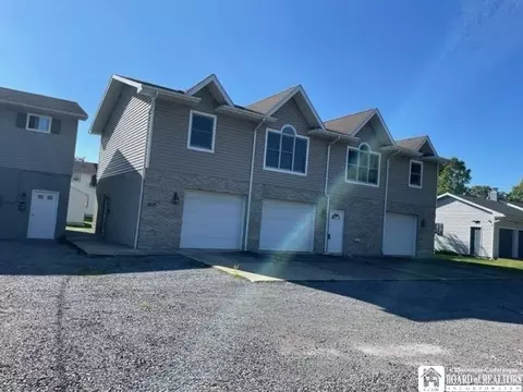 209-211 N 17th St, Olean, NY 14760
