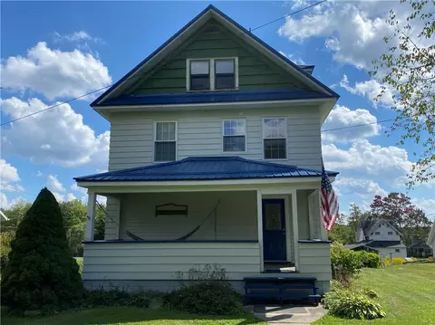 94 Massachusetts Ave, Highland Twp, PA 16734