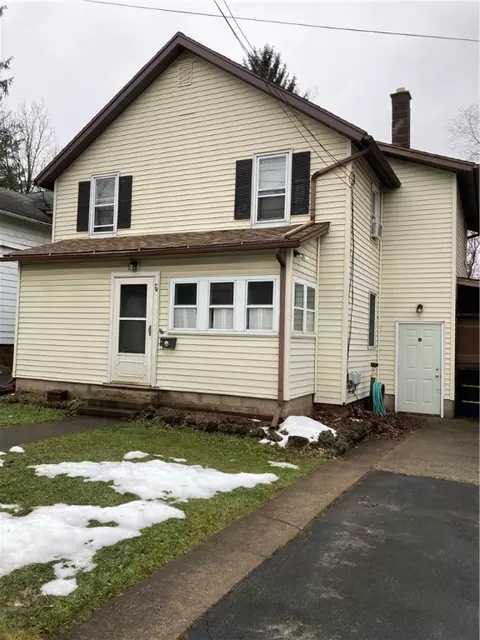 74 State St, Murray, NY 14470