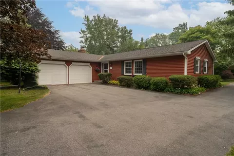 3379 Pole Bridge Rd, Geneseo, NY 14454