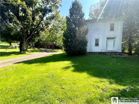 9203 Lombard Rd, Ripley, NY 14775