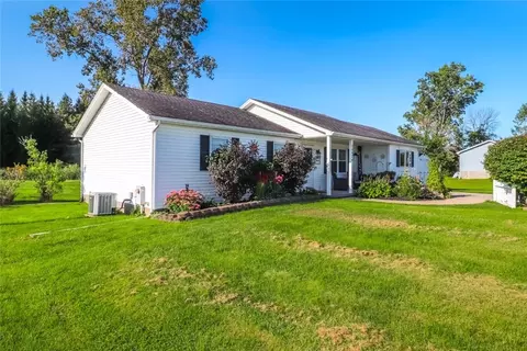 16924 4th Section Rd, Holley, NY 14470