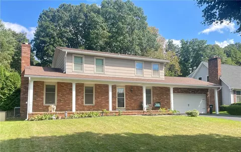 172 Parklands Dr, Greece, NY 14616