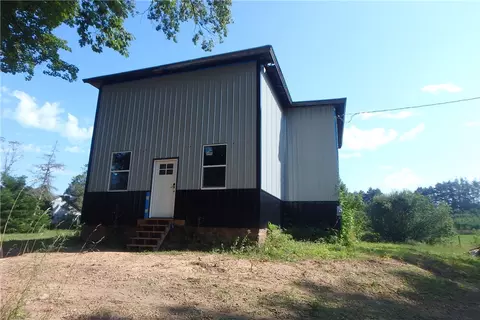 7176 E Port Bay Rd, Wolcott, NY 14590