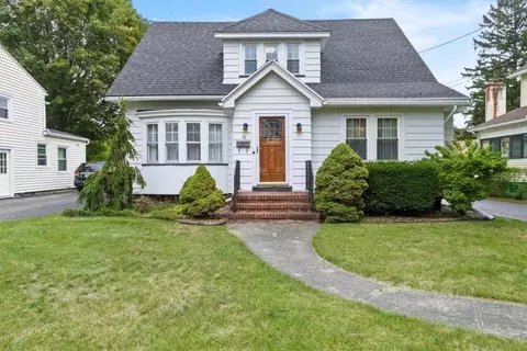 78 Durand Dr, Irondequoit, NY 14622