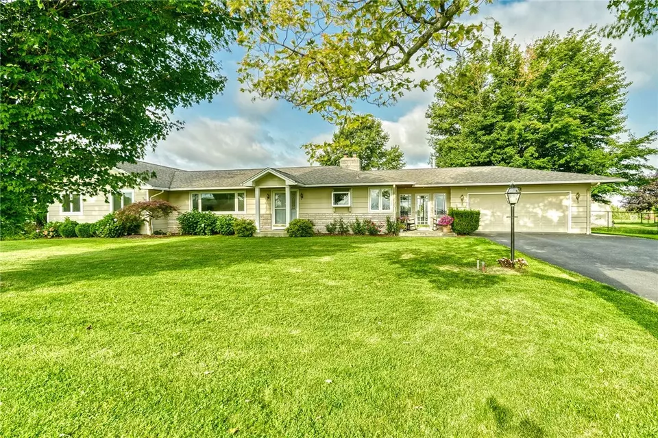 4107 Redman Rd, Brockport, NY 14420 50 Photos Movoto