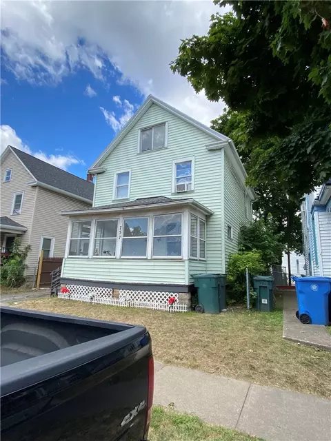 757 N Goodman St, Rochester, NY 14609