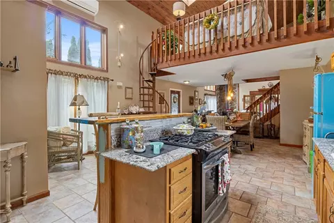 804 Washington Ave, Irondequoit, NY 14617 photo 9