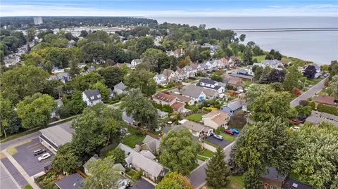 804 Washington Ave, Irondequoit, NY 14617 photo 33