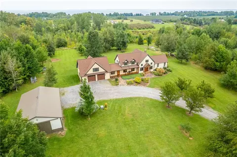2561 Putnam Rd, Ontario, NY 14519